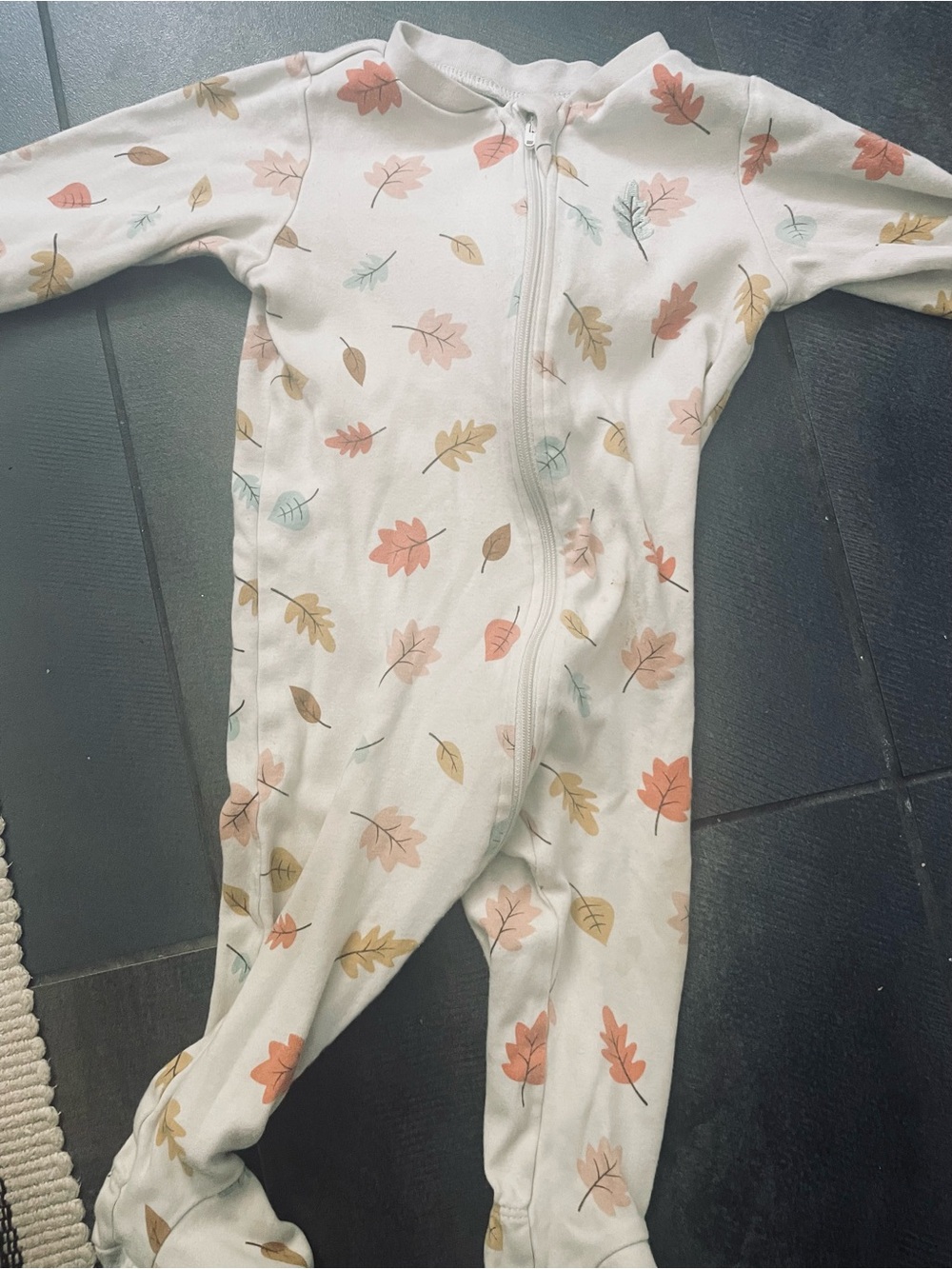 Pekkle 12m Baby Long Sleeve One-Piece Footed Pajamas Cream Fall Leaf Print